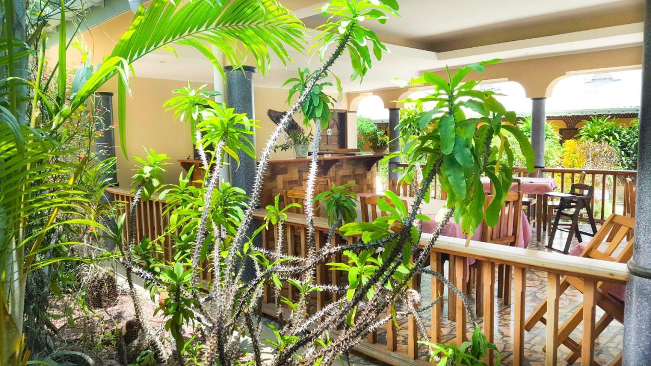 Bernique Guesthouse La Digue Bagian luar foto